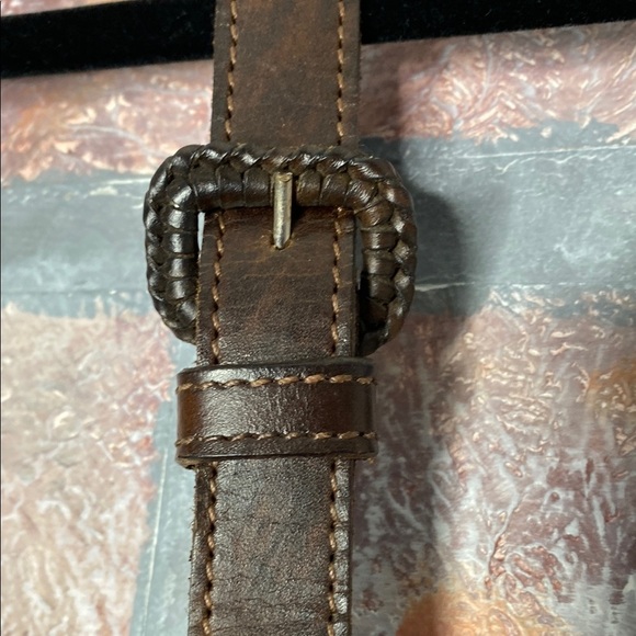 ANNA CAINZO : Brown Crossbody Bag with Flap Closure and Adjustable Strap - Picture 3 of 13
